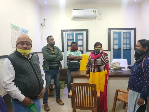 ଭିଜିଲାନ୍ସ ଜାଲରେ ନୂଆପଡ଼ା ଜିଲ୍ଲାର ଯୋଗାଣ ବିଭାଗ ଅଧିକାରୀ, ୬ଟି ସ୍ଥାନରେ ଏକକାଳୀନ କରାଗଲା ଚଢ଼ାଉ