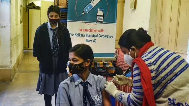 ୧ କୋଟି ୧୫ରୁ ୧୮ ବର୍ଷ ବୟସ୍କ ପିଲା ନେଇ ସାରିଲେଣି କ‌ରୋନା ଟିକାର ଦୁଇଟି ଡୋଜ