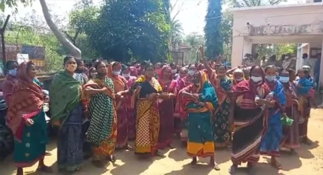 ଅନ୍ୟାୟ ଗିରଫଦାରୀ ପ୍ରତିବାଦରେ ମନମୁଣ୍ଡା ଥାନା ଘେରାଉ