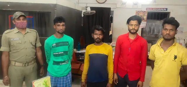 ଚୋରି ଟ୍ରକ ଉଦ୍ଧାର, ୪ ଗିରଫ