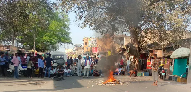 ଟ୍ରାକ୍ଟର ଧକ୍କାରେ ଯୁବକଙ୍କ ମୃତ୍ୟୁ: କ୍ଷତିପୂରଣ ଦାବିରେ ରାସ୍ତାରୋକ