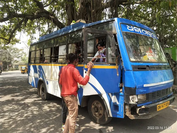 ପରିବହନ ନିୟମ ଉଲ୍ଲଂଘନ, ୬ ବସ୍‌କୁ ଜରିମାନା