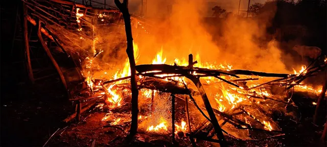 ଉଡ଼ିଲା ନିଆଁଝୁଲ, ଜଳିଗଲା ୨ ବଖରା ‌ଦୋକାନଘର