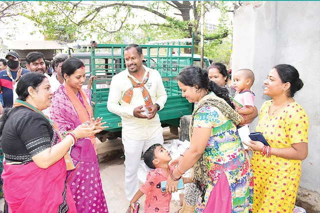 ୱାର୍ଡ ନଂ.୩୭: ରାଜଧାନୀରେ ଘରକୁ ଘର ବୁଲୁଛି ବିଜେପି