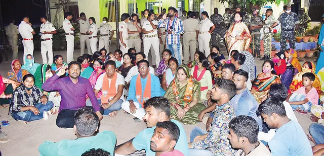 ଲକ୍ଷ୍ମୀସାଗର ପ୍ରାକ୍‌ ନିର୍ବାଚନୀ ହିଂସା ଘଟଣା: ଥାନା ଘେରିଲେ ବିଜେପି କର୍ମୀ