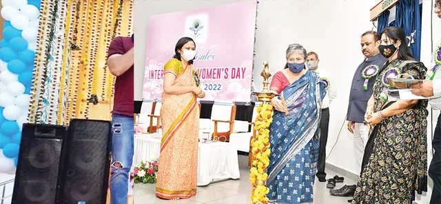 ଉଡାନ୍‌ ପାଳିଲା ମହିଳା ଦିବସ: ପାୱାର ବଟନ୍‌ରୁ ସ୍ବତଃ ସକ୍ରିୟ ହେବ ୧୧୨