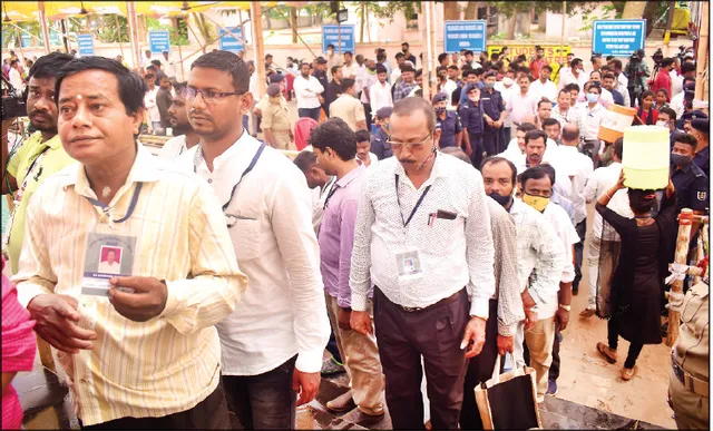 ଅବହେଳାରୁ ଗଣତି ବିଳମ୍ବ: କେନ୍ଦ୍ରରେ ବ୍ୟାପକ ଅବ୍ୟବସ୍ଥା