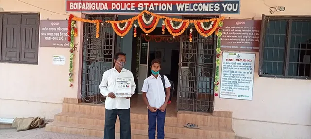 ଶିକ୍ଷକଙ୍କ ଢେଲା ମାଡ଼ରେ ଛାତ୍ର ଆହତ