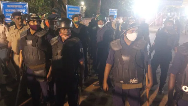 ଷ୍ଟ୍ରଙ୍ଗରୁମ୍‌ରେ ସନ୍ଦିଗ୍ଧଙ୍କ ପ୍ରବେଶ ପରେ ଉତ୍ତେଜନା: ମୁଖ୍ୟ ଫାଟକ ବନ୍ଦ କଲା ପ୍ରଶାସନ