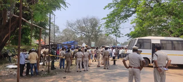 ଲୋକଙ୍କ ଉପରେ ଗାଡ଼ି ଚଢ଼ାଇବା ଘଟଣାରେ ଚିଲିକା ବିଧାୟକଙ୍କୁ ଅଟକ ରଖିଲା ପୁଲିସ୍, ବାଣପୁର ଏନ୍‌ଏସି ଅଞ୍ଚଳରେ ୧୪୪ ଲାଗୁ