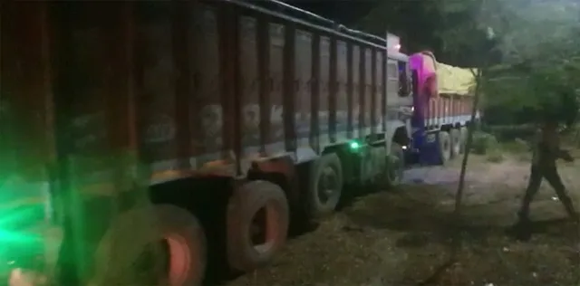 ଚୋରି ପାଇପ୍‌ ବୋଝେଇ ଦୁଇ ଟ୍ରକ୍‌ ଜବତ, ୬ ଗିରଫ