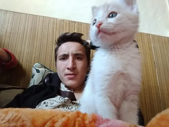 ସେମାନଙ୍କୁ ମରିବା ପାଇଁ ଛାଡିପାରିବୁ ନାହିଁ ! ୟୁକ୍ରେନରୁ ନିଜ ସହିତ ଗୃହପାଳିତଙ୍କୁ ବି ଆଣୁଛନ୍ତି ଭାରତୀୟ