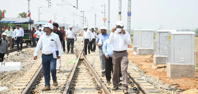 ମହିପୁର-ନୂଆଗାଁ ରେଳ ଲାଇନ୍‌ ସୁରକ୍ଷା କାର୍ଯ୍ୟର ନିରୀକ୍ଷଣ