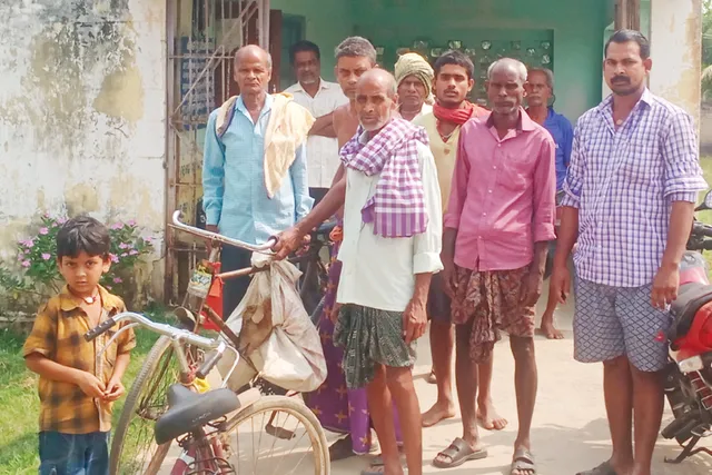 ପ୍ରାଣୀ ଚିକିତ୍ସାଳୟରେ ଚରମ ଅବ୍ୟବସ୍ଥା, ଡାକ୍ତରଙ୍କୁ ନ ପାଇ ଫେରୁଛନ୍ତି ଲୋକ