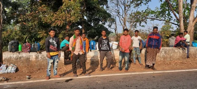 ଭୋଟ ଗ୍ରହଣ ସରିଲା: ଦାଦନ ଖଟିବାକୁ ଗାଁ ଗାଁରୁ ଛୁଟୁଛି ଲୋକଙ୍କ ସୁଅ