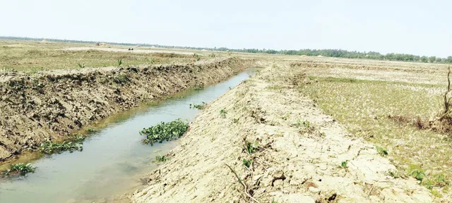 ଅଣ ଜଳସେଚିତ ବ୍ଲକ୍‌ରେ ପାଣି ପାଇଁଁ ଚାଷୀ ଡହଳବିକଳ, କେନାଲ ପୁନରୁଦ୍ଧାର ନାଁରେ ମହାଦୁର୍ନୀତି