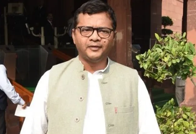 ରାଜ‌ନୈତିକ ବ୍ୟାପାର କମିଟିରେ ସପ୍ତଗିରି