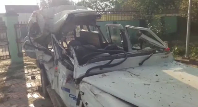 ବରଯାତ୍ରୀ ଗାଡ଼ି ଦୁର୍ଘଟଣାଗ୍ରସ୍ତ: ୨ଜଣଙ୍କ ମୃତ୍ୟୁ, ୫ ଗୁରୁତର