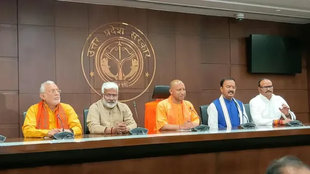 ଦ୍ବିତୀୟ ପାଳିରେ ଯୋଗୀ ଆଦିତ୍ୟନାଥଙ୍କ ପ୍ରଥମ ନିଷ୍ପତ୍ତି ଘୋଷଣା; ଆଉ ୩ ମାସ ବଢ଼ାଇଲେ ମାଗଣା ରେସନ୍‌ ଯୋଜନା