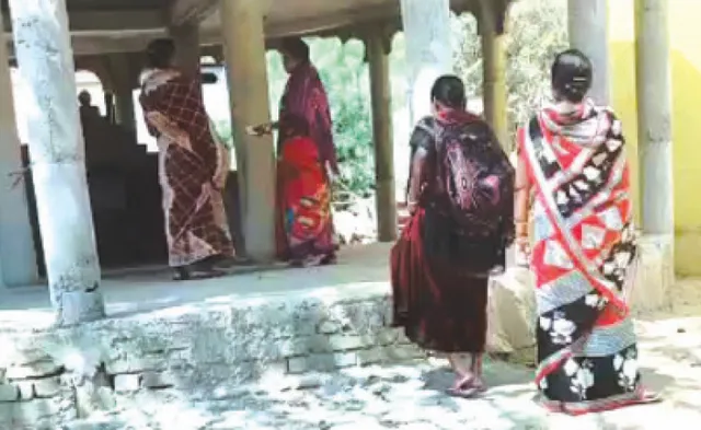 ଭୋଟ୍‌ ପୂର୍ବରୁ ଭୋଟ୍‌! ଇନ୍ଦିରାନଗରର ଭିଡିଓ ଭାଇରାଲ, ପ୍ରଶାସନ ଚୁପ୍‌