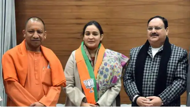 ଯୋଗୀଙ୍କ ସରକାରରେ ମନ୍ତ୍ରୀ ହୋଇପାରନ୍ତି ମୁଲାୟମଙ୍କ ବୋହୂ ଓ ଏହି ଦୁଇ ଆଇପିଏସ ଅଫିସର