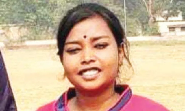 ଦିବ୍ୟାଙ୍ଗ ମହିଳା କ୍ରିକେଟ୍‌ ଖେଳାଳି ପୂଜା ବାଙ୍କ୍ରାଙ୍କ ସଂଘର୍ଷ କାହାଣୀ: ଦିବ୍ୟାଙ୍ଗ ଅମ୍ପାୟାର ଲକ୍ଷ୍ୟପଥରେ ପୂଜା