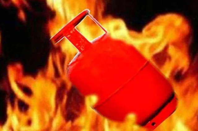 ଗ୍ୟାସ୍‌ ଲିକ୍‌ରୁ ଅଗ୍ନିକାଣ୍ଡ, ୫ ଆହତ