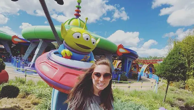 ‘ବ୍ଲଡ୍‌ ପ୍ଲାଜ୍‌ମା’ ବିକି ପ୍ରତି ମାସରେ ‘ଡିଜ୍‌ନି ୱାର୍ଲଡ୍‌’ ଯାଉଛନ୍ତି ଆମେରିକୀୟ ମହିଳା ଲିଜ୍‌