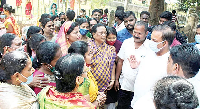 ଭୁବନେଶ୍ୱର ମହାନଗର ନିଗମ ୱାର୍ଡ ନମ୍ବର‌ ୧୭ରେ ଛକାପଞ୍ଝା: ସୁଶାନ୍ତଙ୍କ ଘରେ ଭାରତୀଙ୍କ ଶକ୍ତି ପ୍ରଦର୍ଶନ