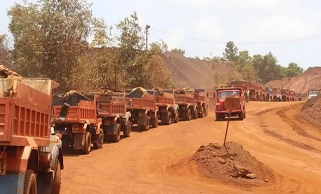 ଖଣିଖାଦାନ ଓ ଶିଳ୍ପାନୁଷ୍ଠାନ ପରିସରରେ ଶହଶହ ନମ୍ବରବିହୀନ ଗାଡ଼ି; ଆରଟିଓ କାର୍ଯ୍ୟାଳୟ ନିରବ, କାହା ସ୍ୱାର୍ଥରେ