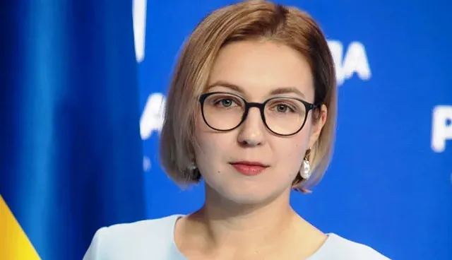 ରୁଷ୍‌ ସହିତ ମୁକାବିଲା କରିବା ଲାଗି ୟୁକ୍ରେନ୍‌ ପାଇଁ କିଛି କରୁ ନ ଥିବାରୁ ବାଇଡେନ୍‌ଙ୍କୁ ସମାଲୋଚନା କଲେ ୟୁକ୍ରେନୀୟ ସାଂସଦ