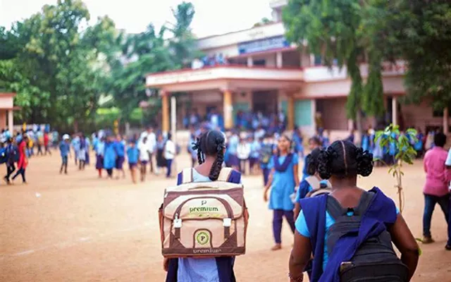 ସ୍କୁଲ କାନ୍ଥରେ ଲେଖାଯିବ ହେଲ୍‌ପ ଲାଇନ୍‌ ନମ୍ବର