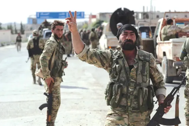 କିବ୍ ଅକ୍ତିଆର ପାଇଁ ୩୦୦ ଡଲାର୍‌ ଲେଖାଏଁ ଦେଇ ସିରୀୟ ସୈନିକଙ୍କୁ ନିଯୁକ୍ତି ଦେଉଛି ରୁଷ୍‌: ରିପୋର୍ଟ