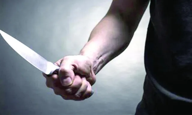 ପାଗଳ କଲା ବନ୍ଧୁପତ୍ନୀଙ୍କ ପ୍ରେମ: ବନ୍ଧୁଙ୍କୁ ଛୁରାମାଡ଼ କରି ଗିରଫ