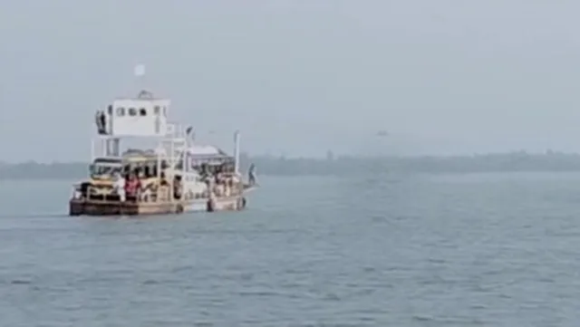 କମିଲା ପାଣି, ବଢ଼ିଲା ସମସ୍ୟା: ପୁଣି ମଝି ଚିଲିକାରେ ଫସିଲା ଭସାପୋଲ