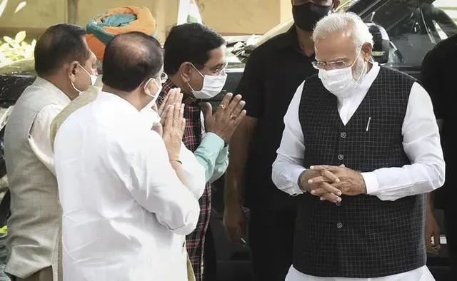 ଉତ୍ତରପ୍ରଦେଶରେ ନୂତନ ସରକାର ଗଠନ ପୂର୍ବରୁ ବୈଠକ କଲେ ପ୍ରଧାନମନ୍ତ୍ରୀ ନରେନ୍ଦ୍ର ମୋଦୀ