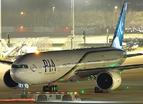 ରମଜାନ ପାଇଁ କୌଣସି ଉପବାସ କରିପାରିବେ ନାହିଁ ପାକ୍‌ ଏୟାରଲାଇନ୍‌ସର ପାଇଲଟ