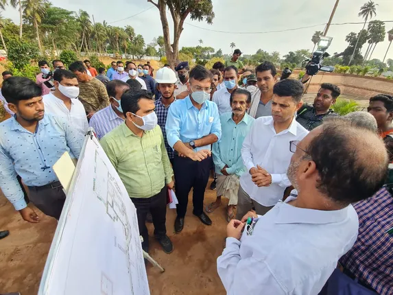 ଉତ୍କଳମଣି ଗୋପବନ୍ଧୁ ଦାସଙ୍କ ଜନ୍ମପୀଠରେ ୫-ଟି ସଚିବ: ବିଭିନ୍ନ ପ୍ରକଳ୍ପର ଅଗ୍ରଗତି ନେଇ କଲେ ସମୀକ୍ଷା