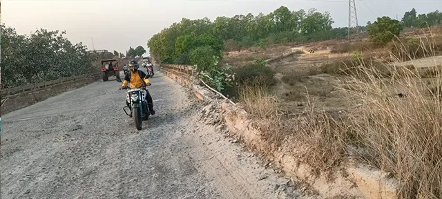 ୨ ବ୍ରିଜର ଗାର୍ଡୱାଲ ଭାଙ୍ଗିଲା: ବିପଦକୁ ନିମନ୍ତ୍ରଣ