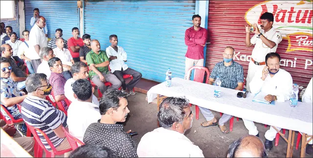 ଇନ୍ଦ୍ରଧନୁ ମାର୍କେଟ୍‌ରେ ଗୋଷ୍ଠୀ ବିବାଦ: ଘନଉଛି ନିର୍ବାଚନ ସଂକଟ