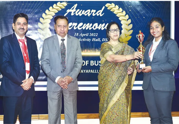 ଡିଏସ୍‌ବିଏମ୍ ପକ୍ଷରୁ ପୁରସ୍କାର ବିତରଣ ସମାରୋହ