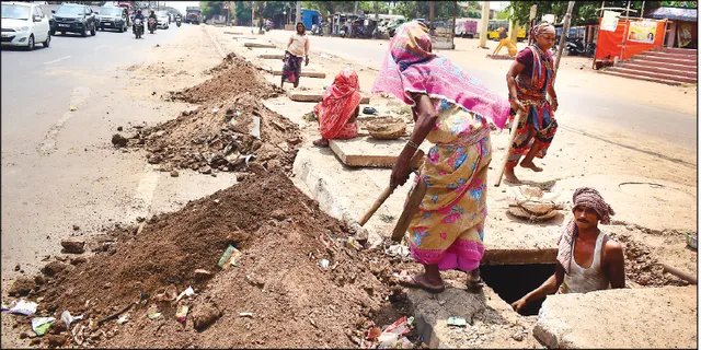 ଡହ ଡହ ଖରା, ହାଡ଼ଭଙ୍ଗା ପରିଶ୍ରମ