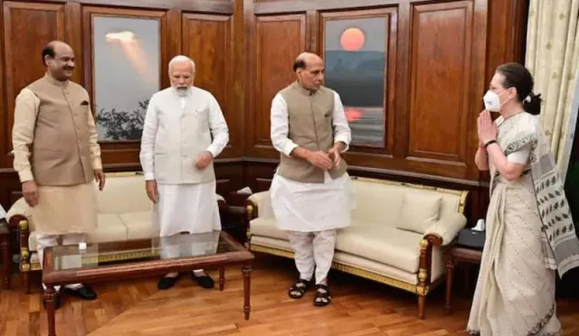 ସୋନିଆ, ଫାରୁକ୍‌, ମୁଲାୟମଙ୍କୁ ଭେଟିଲେ ମୋଦୀ