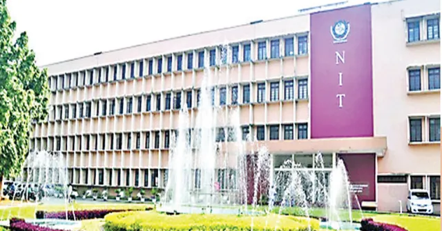 ତଳେ ଶୋଉଛନ୍ତି ଏନ୍‌ଆଇଟି ଛାତ୍ରଛାତ୍ରୀ: ହଷ୍ଟେଲରେ ଆବଶ୍ୟକ ସଂଖ୍ୟାରେ ବେଡ୍ ନାହିଁ