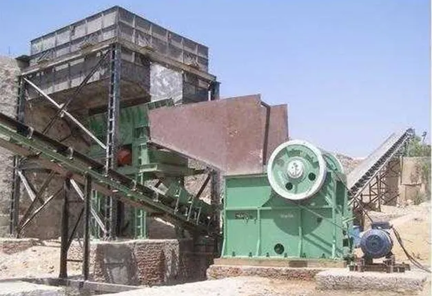 ପୁଣି ଦାଦନ ଯନ୍ତ୍ରଣା: କ୍ରସରରେ ଯୁବକର ହାତ କଟିଲା