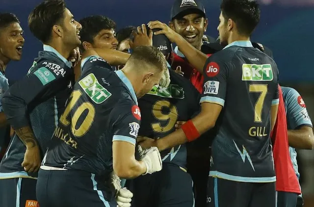 ଆଇପିଏଲ : ରୋମାଞ୍ଚକର ମ୍ୟାଚରେ ଗୁଜୁରାଟ ବିଜୟୀ, ଶେଷ ଦୁଇଟି ବଲରେ ଛକା ମାରି ଜିତାଇଲେ ତେଓ୍ବାତିଆ