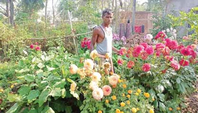 ଅବସର ସମୟର ସଦୁପଯୋଗ, ଫୁଲଫଳରେ ହସୁଛି ରାମଚନ୍ଦ୍ରଙ୍କ ବଗିଚା