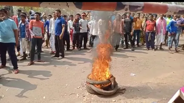 ଫୁଲବାଣୀ ଜିଲ୍ଲା କାରାଗାରର ବିଚାରାଧୀନ କଏଦୀ ମୃତ, କ୍ଷତିପୂରଣ ଦାବିରେ ରାସ୍ତା ଅବରୋଧ