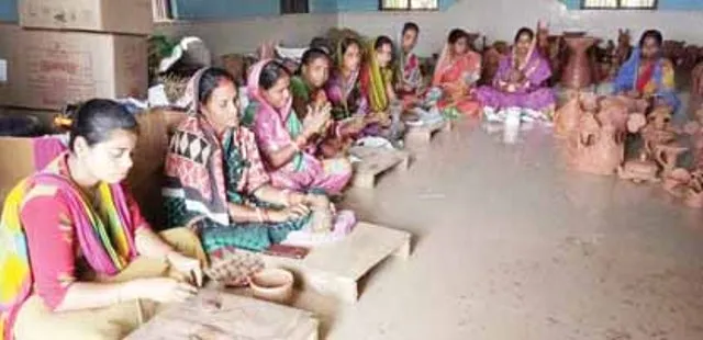 ସଫଳ କାହାଣୀ: ସୃଜନଶୀଳତାର ଭିନ୍ନ ପରିଚୟ, ଜୀବିକା ଯୋଗାଉଛି ଟେରାକୋଟା