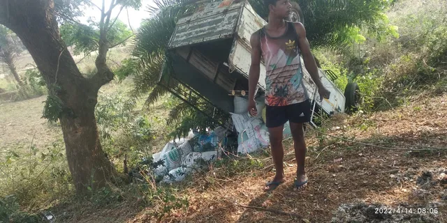 ଧାନ ବୋଝୋଇ ମ୍ୟାକ୍ସ ପିକ୍ଅପ୍‌ ଦୁର୍ଘଟଣାଗ୍ରସ୍ତ; ଦୁଇ ମୃତ, ତିନି ଜଣ ଆହତ